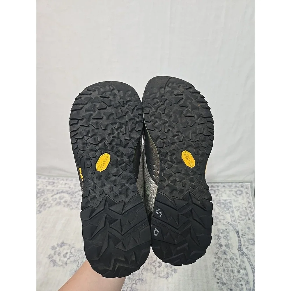 Patagonia Women's Size 10 Vibram Low Top Hiking Trail‎ Shoes Gray Green Black